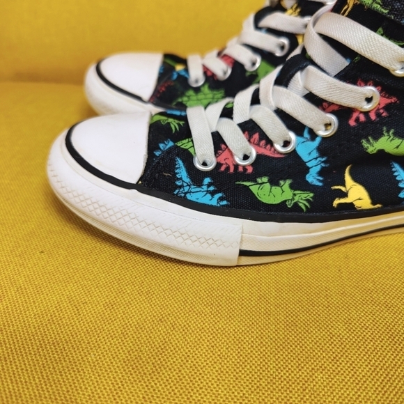 Converse Chuck Taylor All Stars Hi Dinosaurs Sneakers Youth Boy's Size 2 - Picture 5 of 10